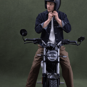 RM1_Green_Studio_Lifestyle_Helmet